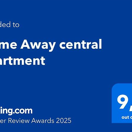 Home Away Main Square Apartment Poprad Ngoại thất bức ảnh