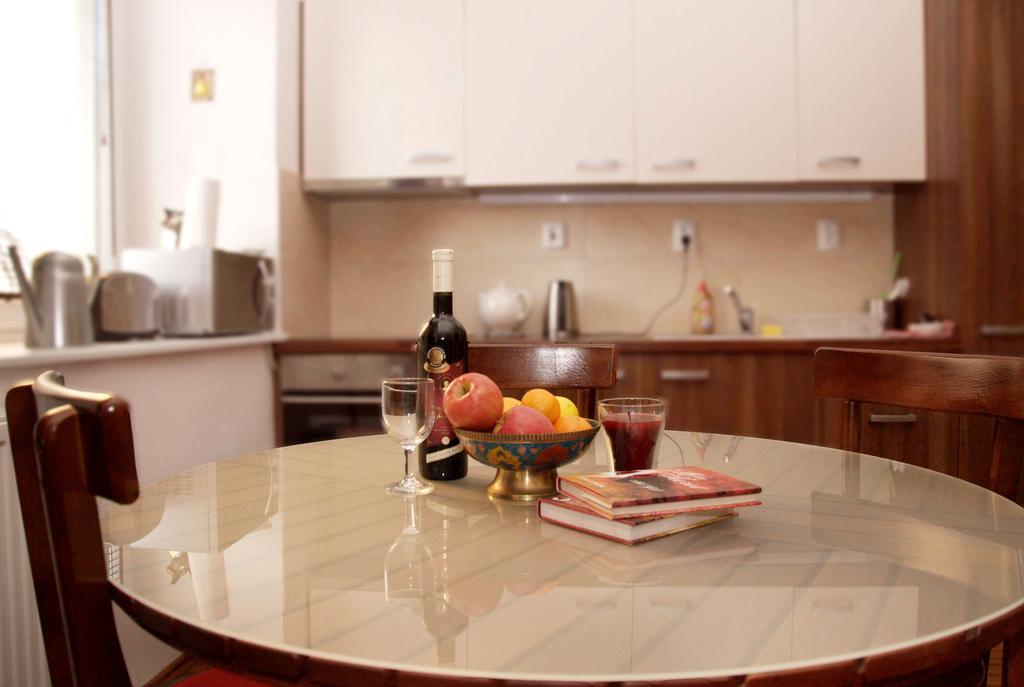 Home Away Main Square Apartment Poprad Ngoại thất bức ảnh